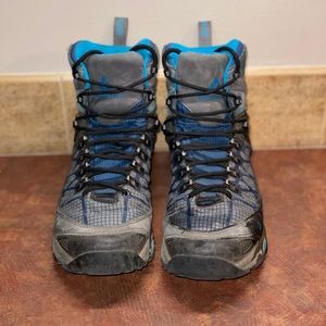 Vasque hiking boots